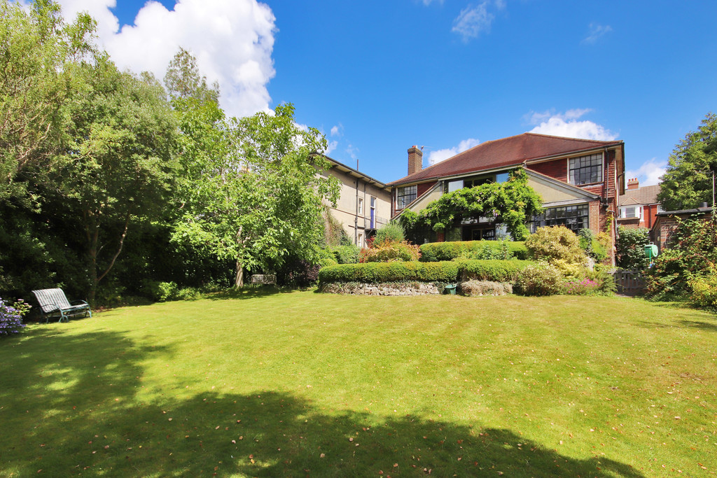 Property in Claremont Road, Tunbridge Wells
