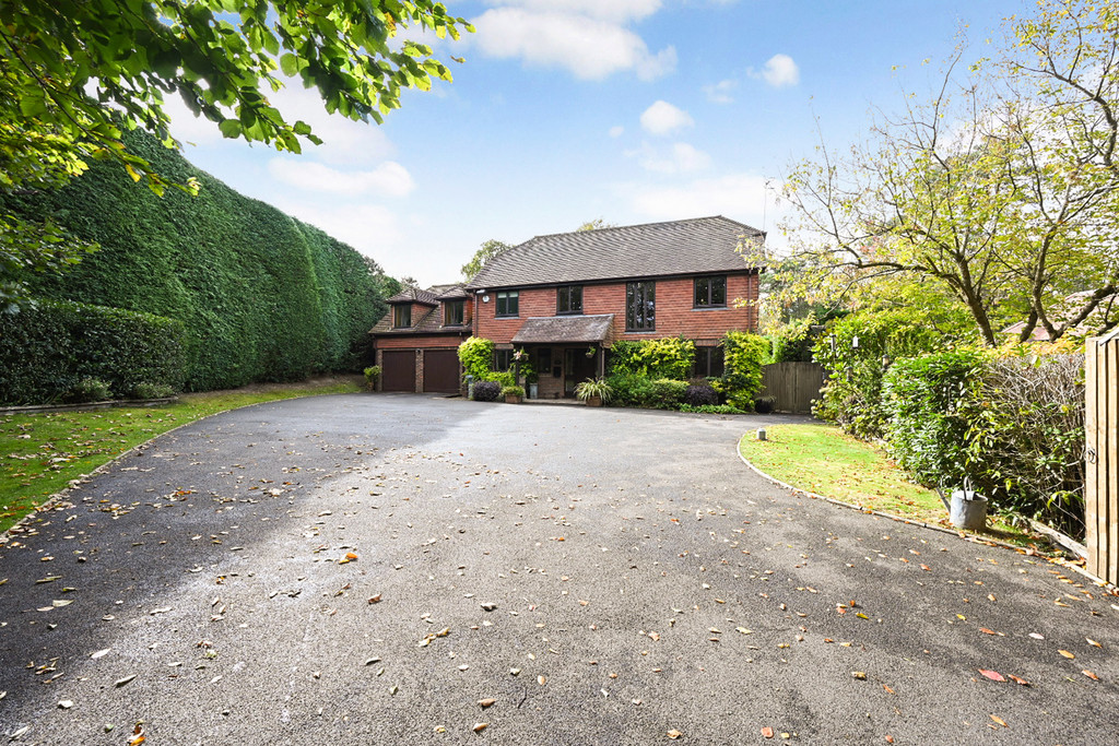 Property in Forest Road, Tunbridge Wells