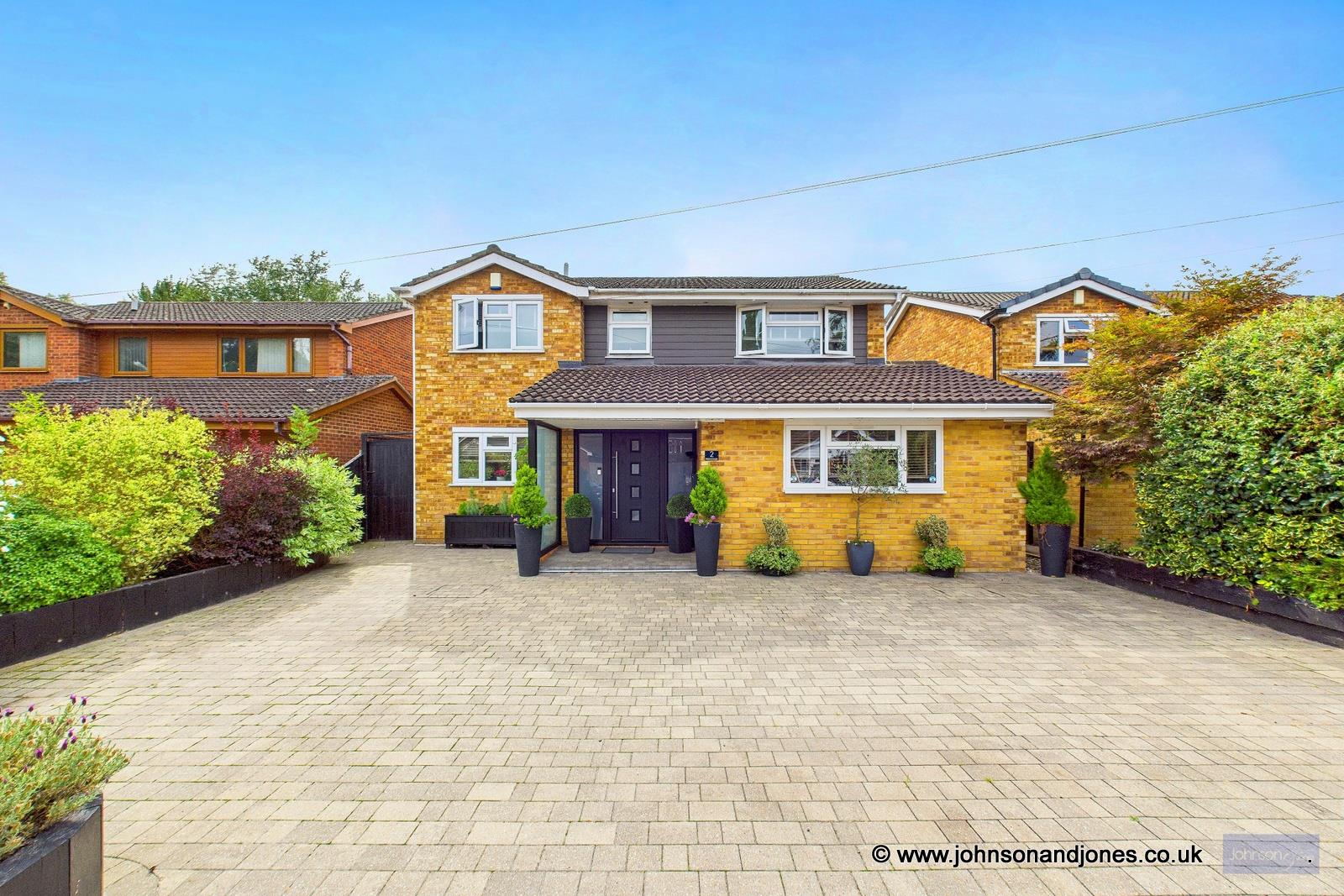 Redwood, Egham, TW20