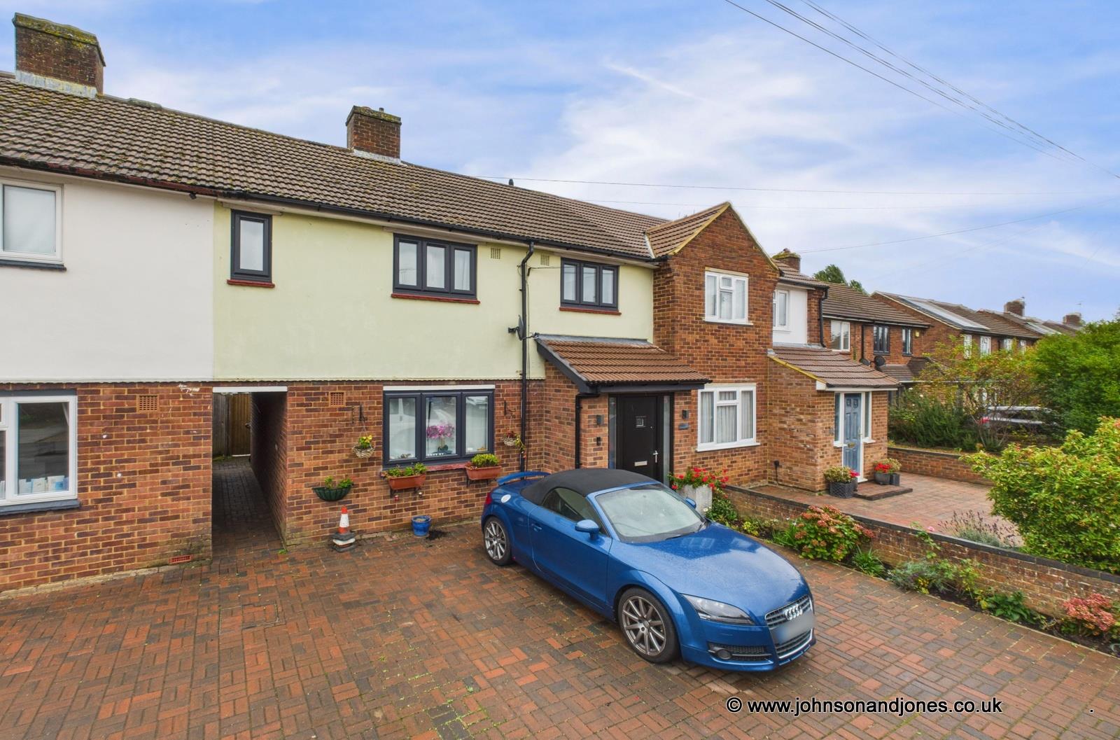 Fairway, Chertsey, KT16