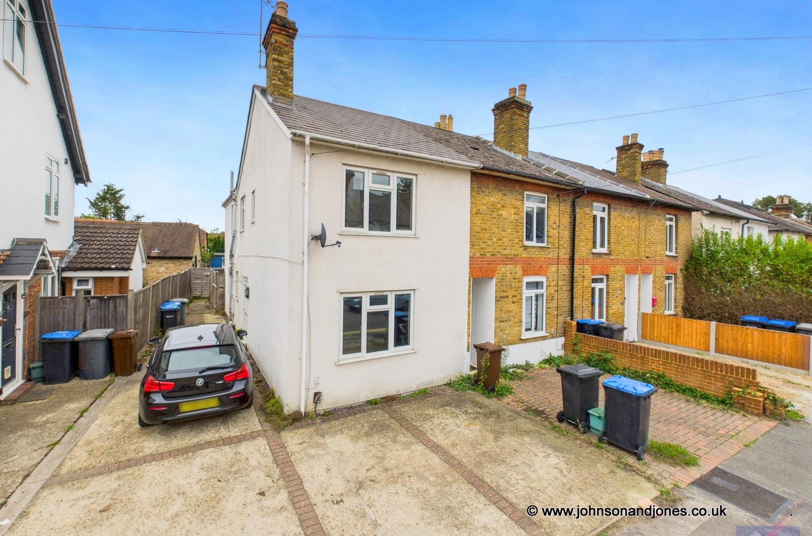 Alexandra Road, Addlestone, KT15