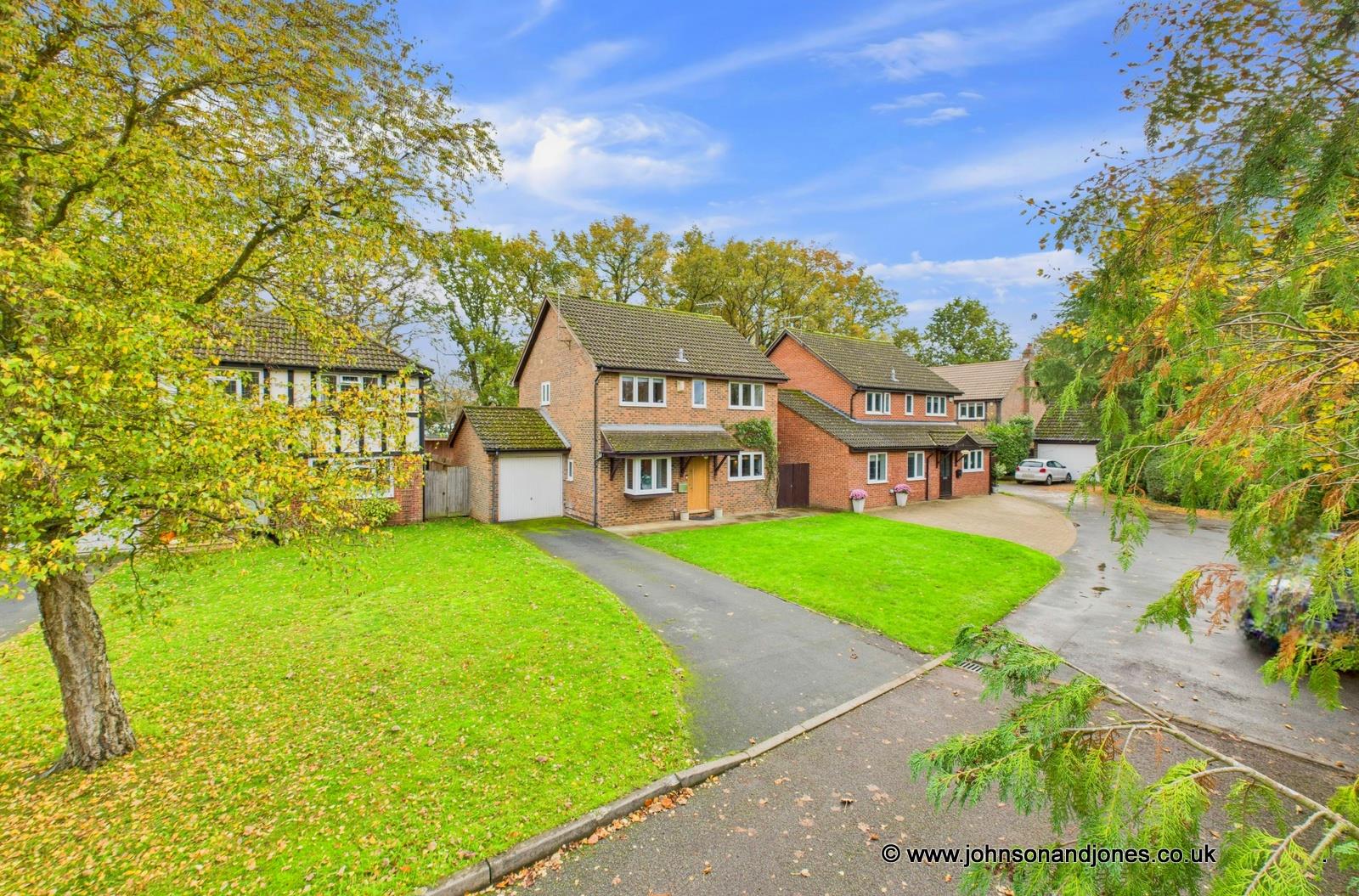 St. Johns Road, Ascot, SL5