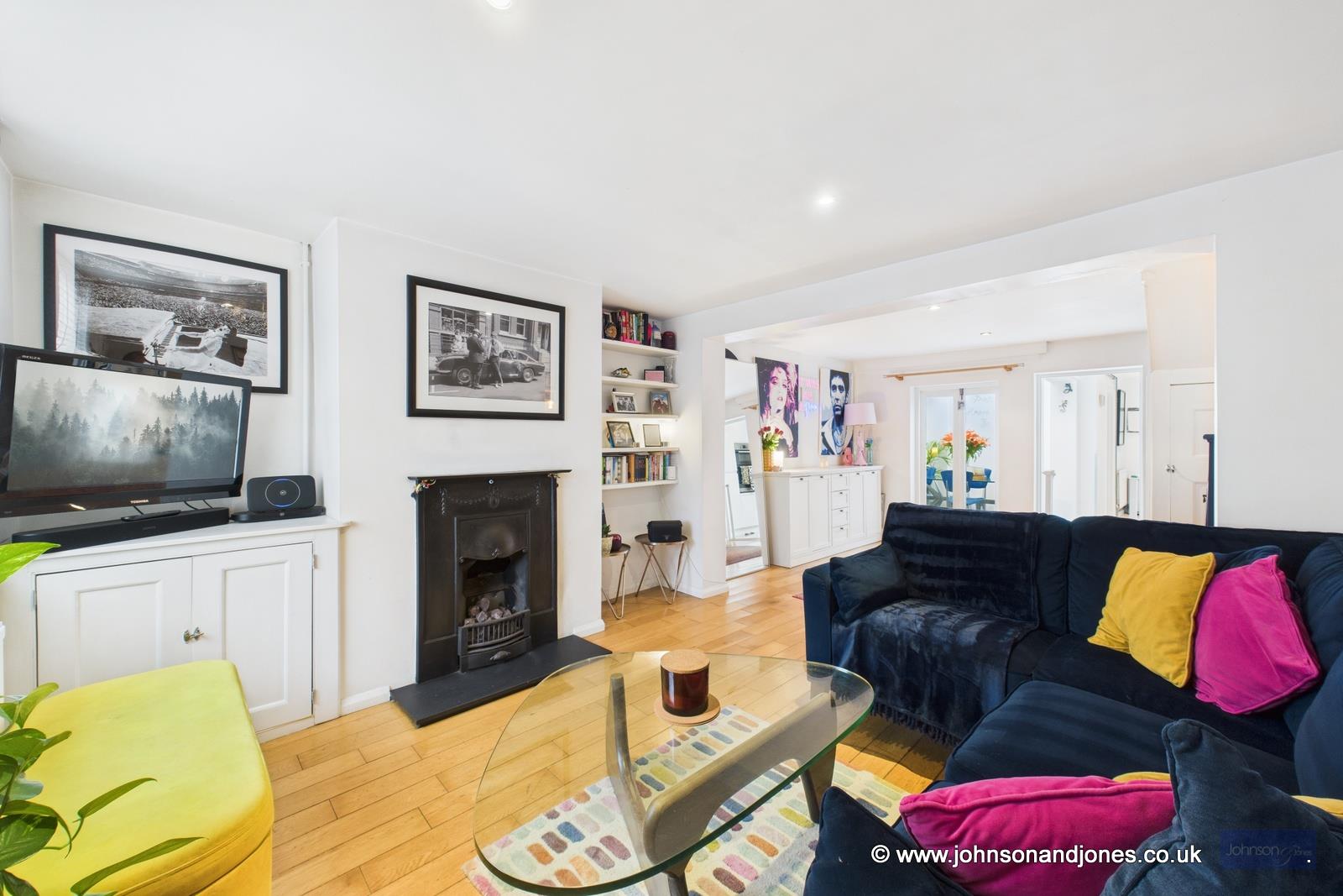 London Street, Chertsey, KT16