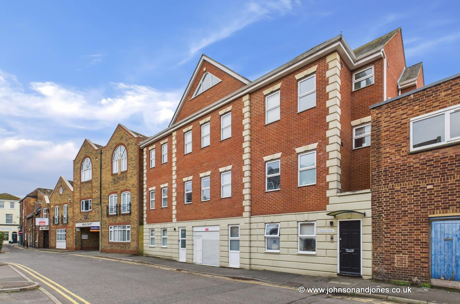 Gogmore Lane, Chertsey, KT16