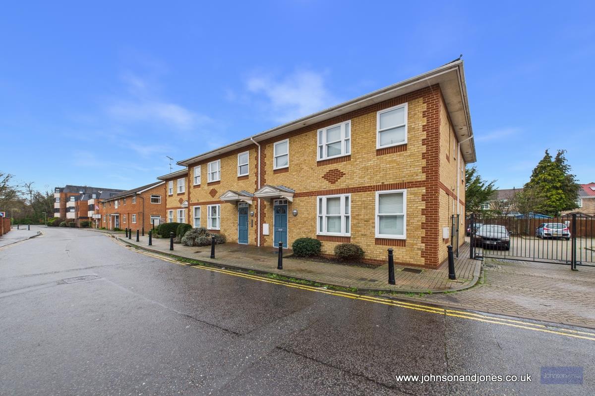 Gogmore Lane, Chertsey, KT16