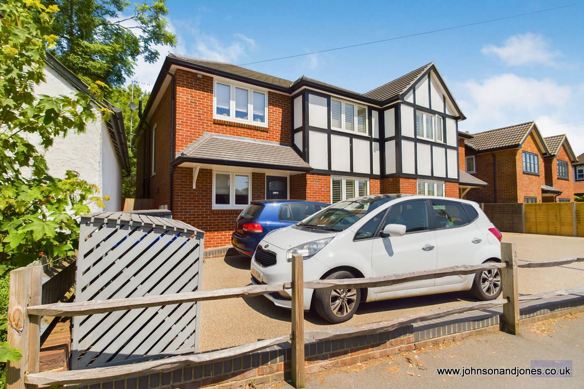 Little Green Lane, Chertsey, KT16