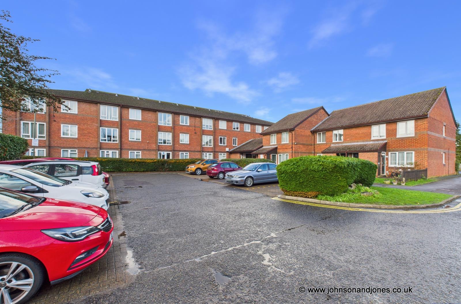 Manor Farm Court, Egham, TW20