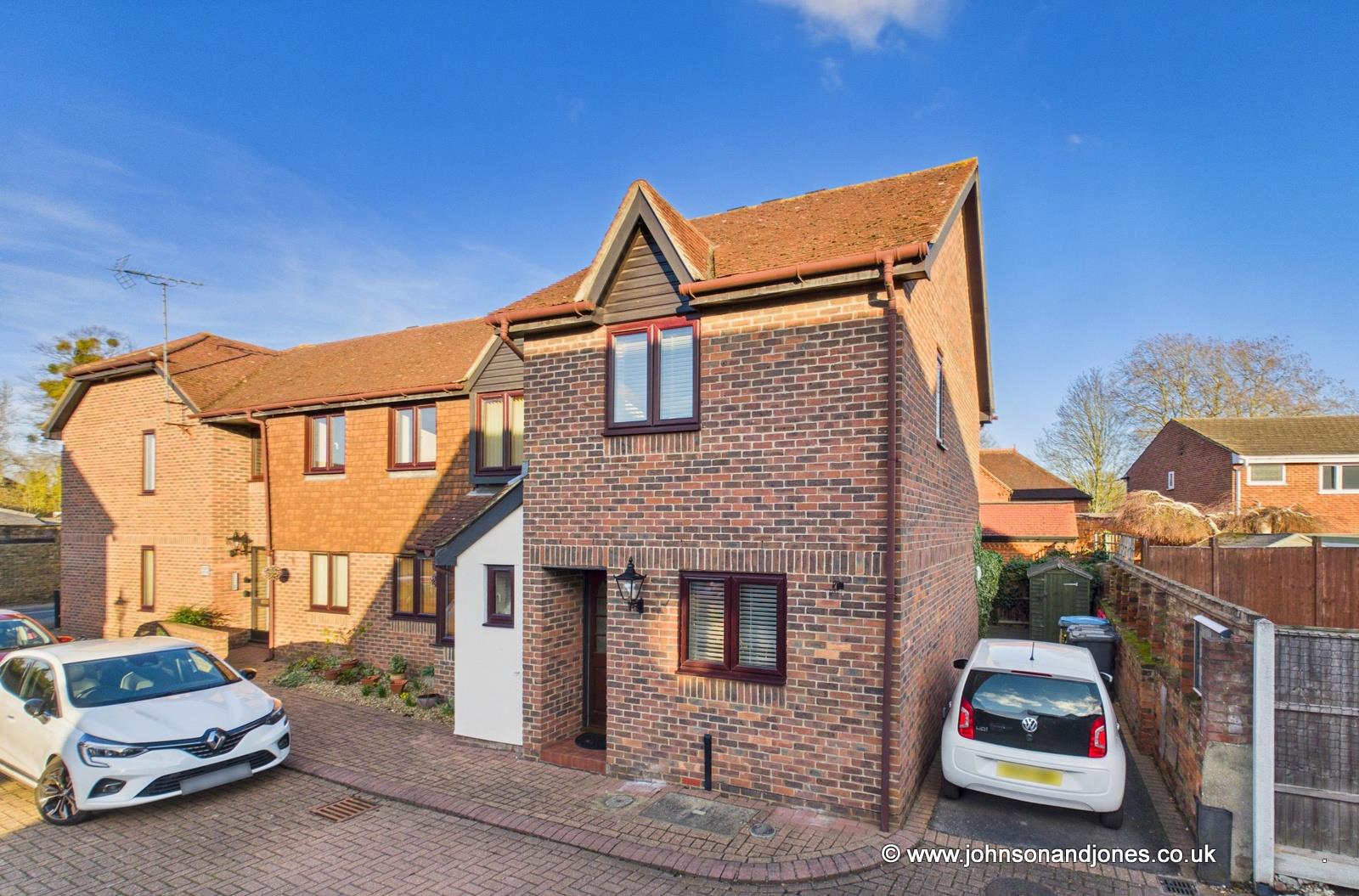 Onslow Mews, Chertsey, KT16