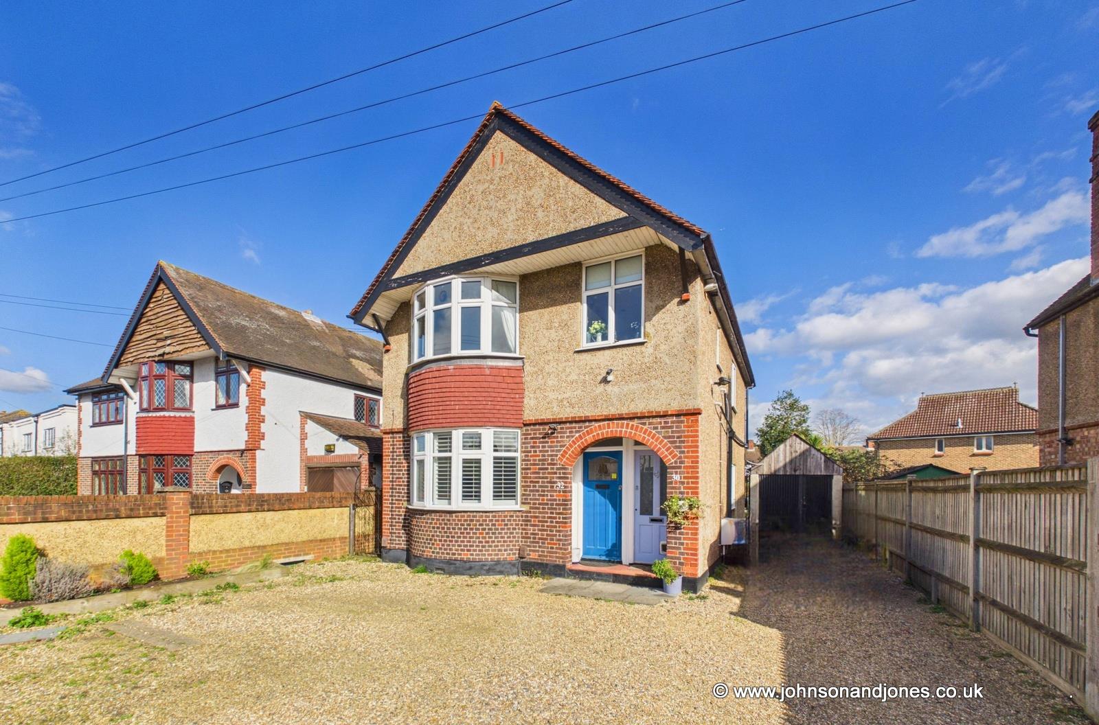 School Lane, Addlestone, KT15