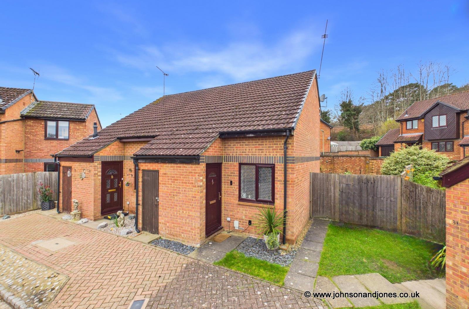 Drayhorse Drive, Bagshot, GU19