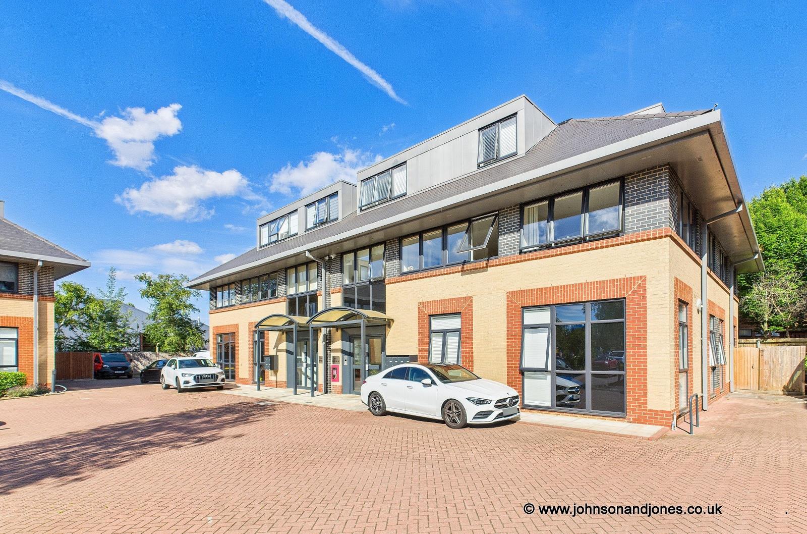 River Court, Woking, GU21