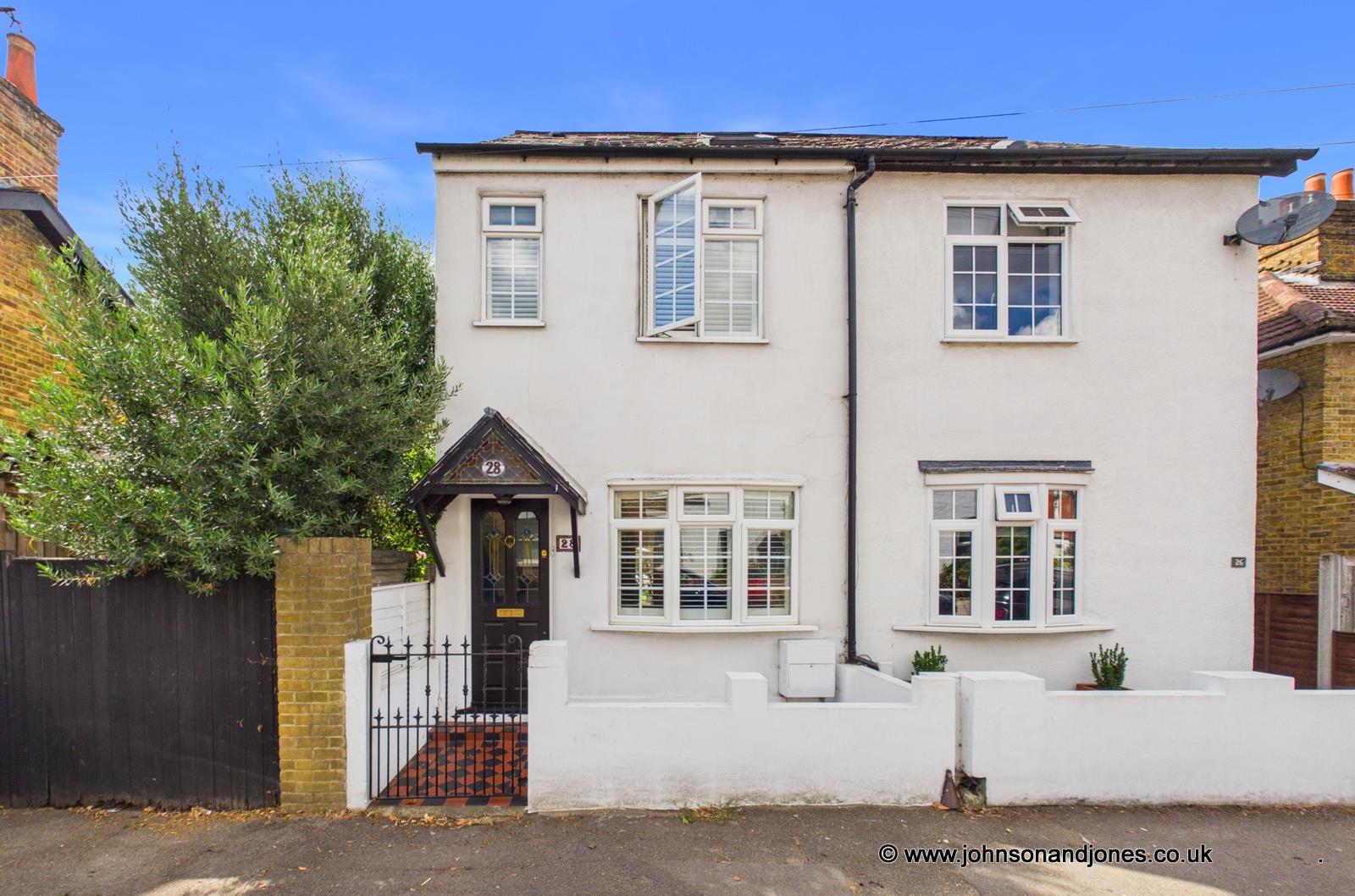 Grove Road, Chertsey, KT16