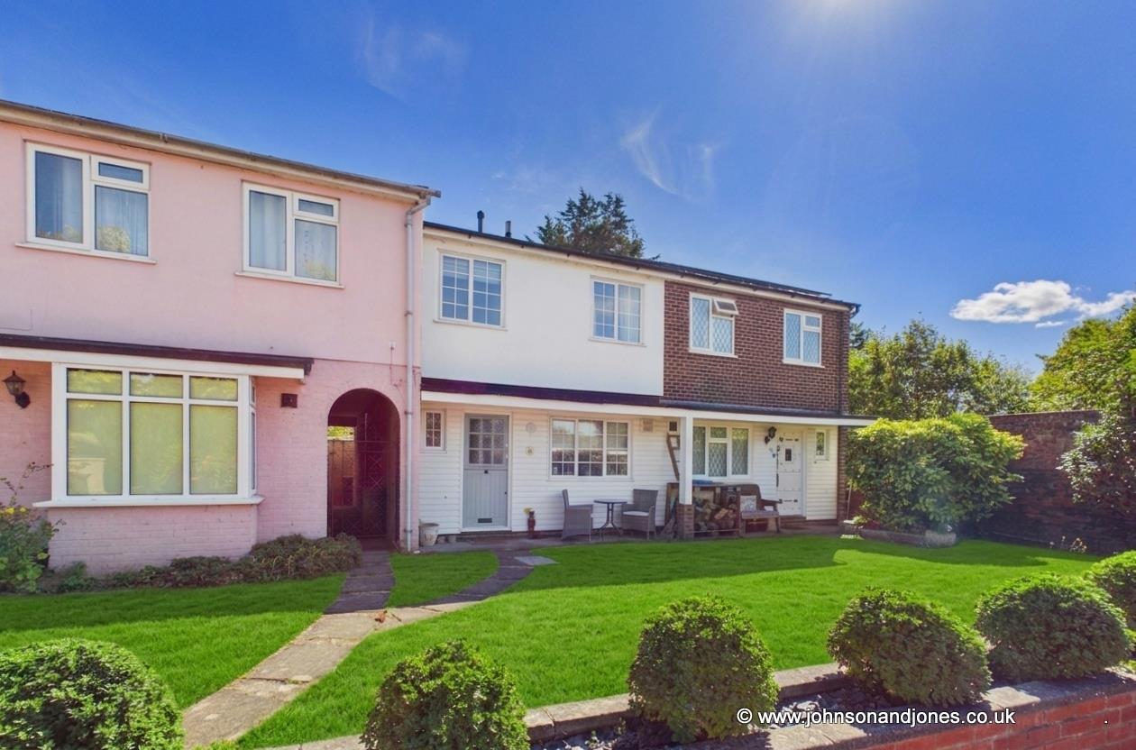 Village Road, Thorpe, TW20