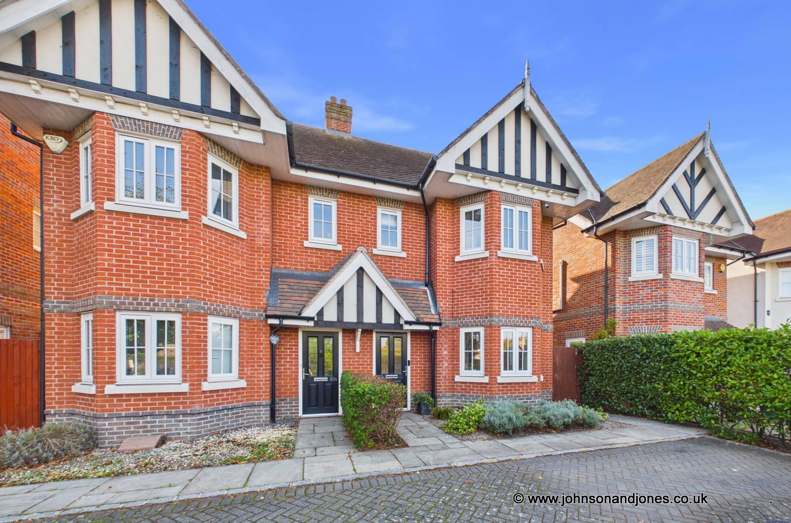 Bridge Road, Chertsey, KT16