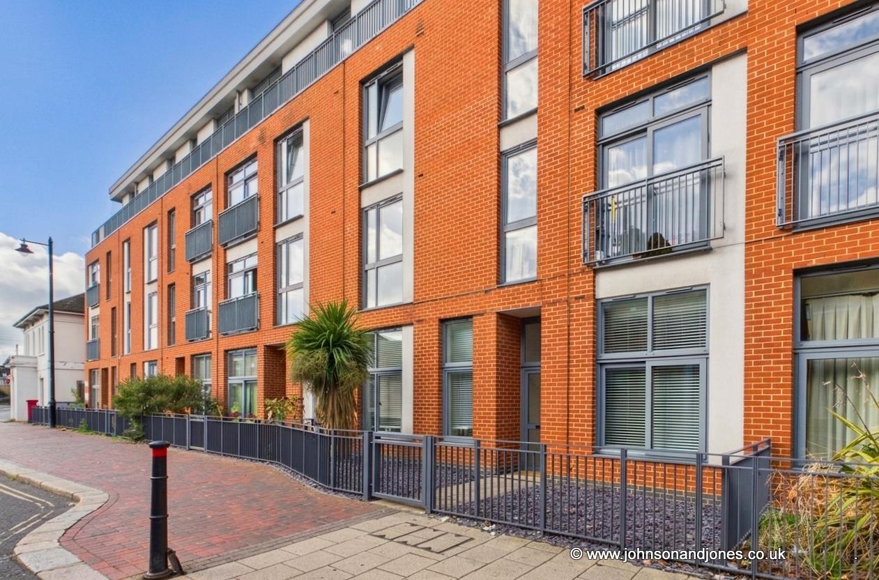 Guildford Street, Chertsey, KT16
