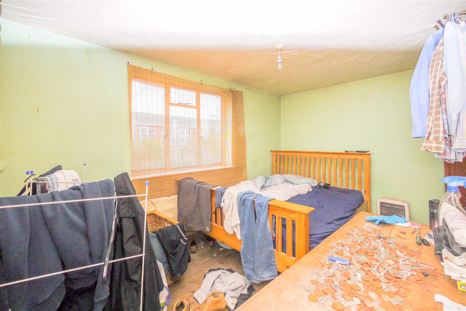 Laburnum Road, Chertsey, KT16