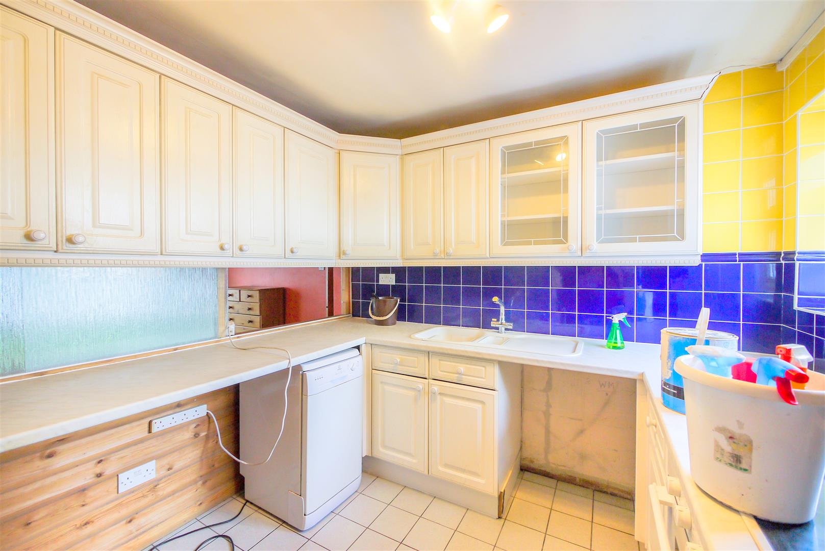 Shaw Close, Ottershaw, KT16