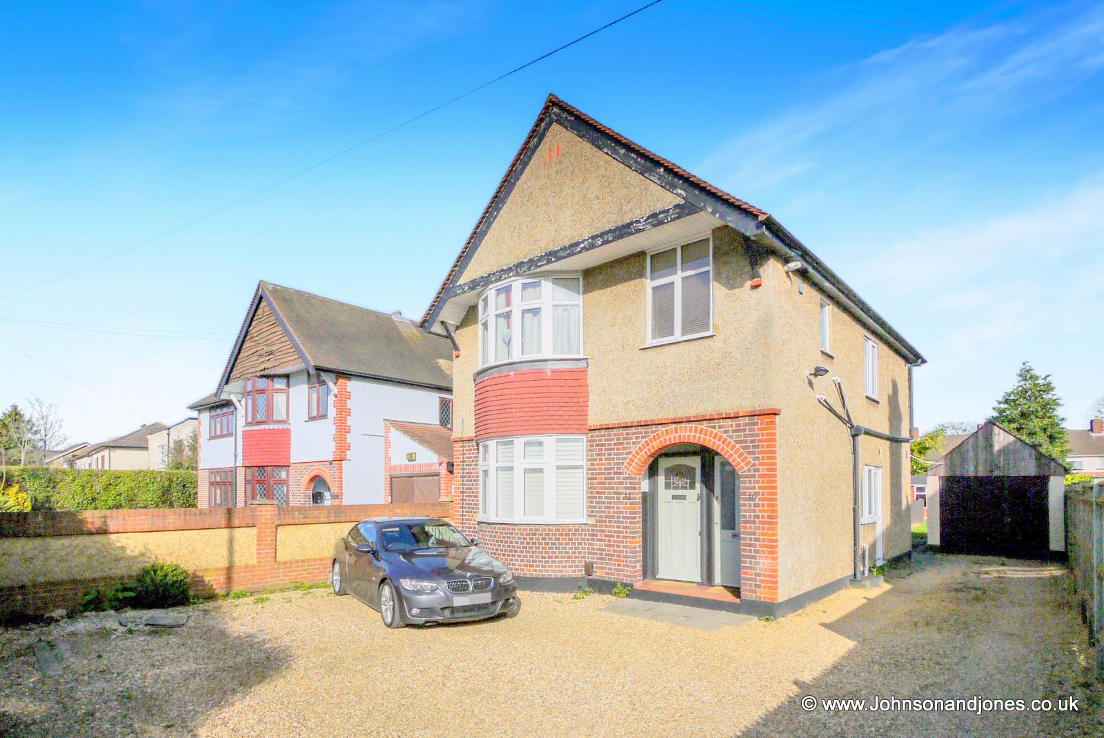 School Lane, Addlestone, KT15