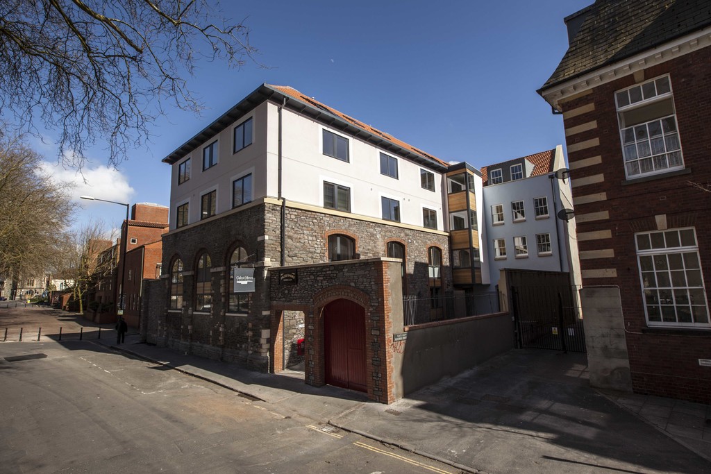 Cabot Mews, Bristol, BS2