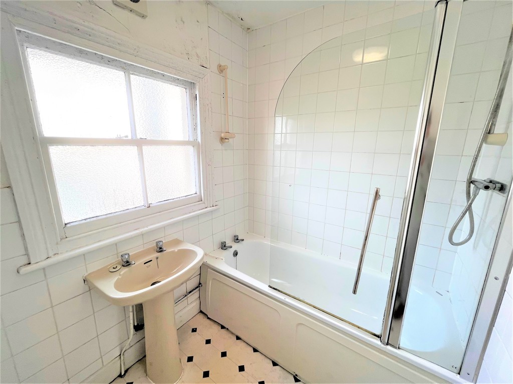 Property in Balmoral Road, Bristol, BS7 9AZ