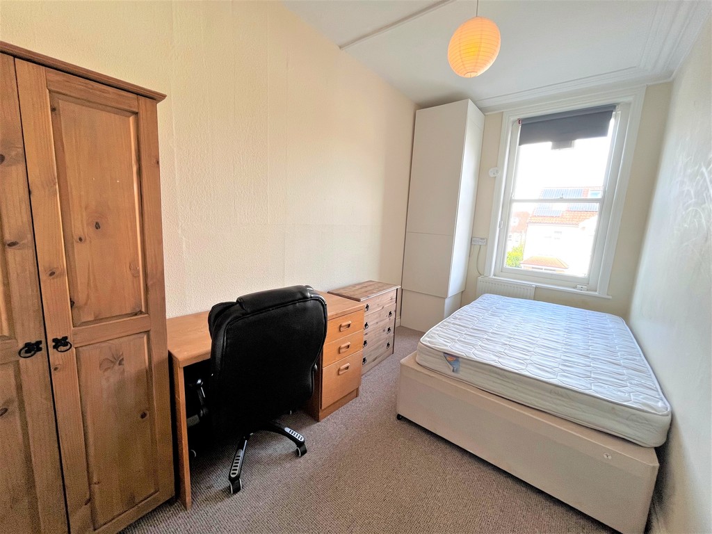 Property in Balmoral Road, Bristol, BS7 9AZ