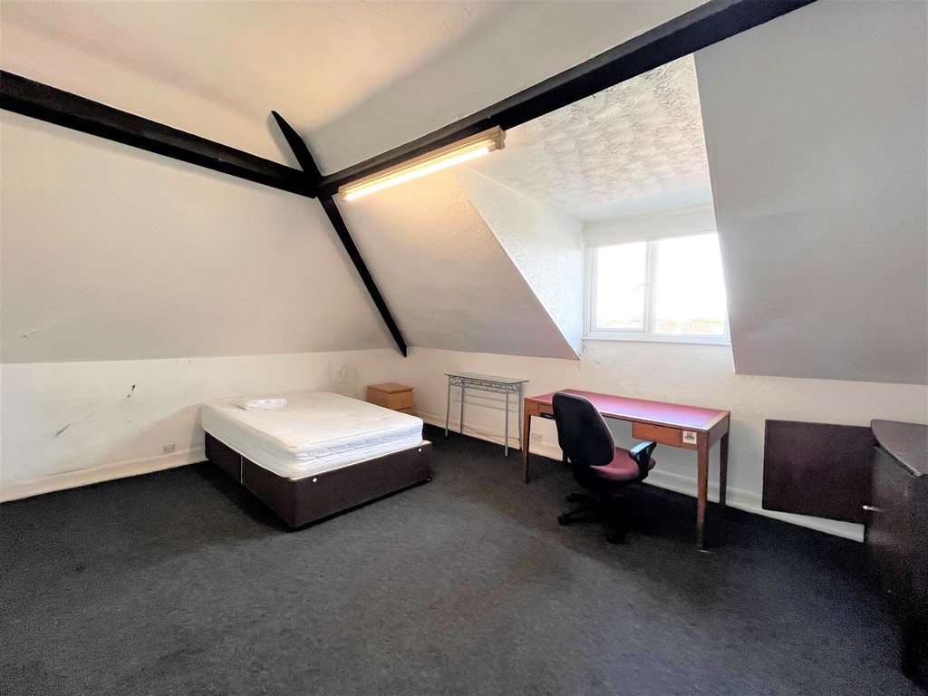 Property in Balmoral Road, Bristol, BS7 9AZ