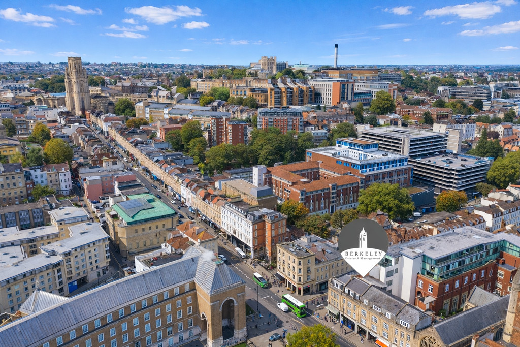 College Green, Bristol, BS1