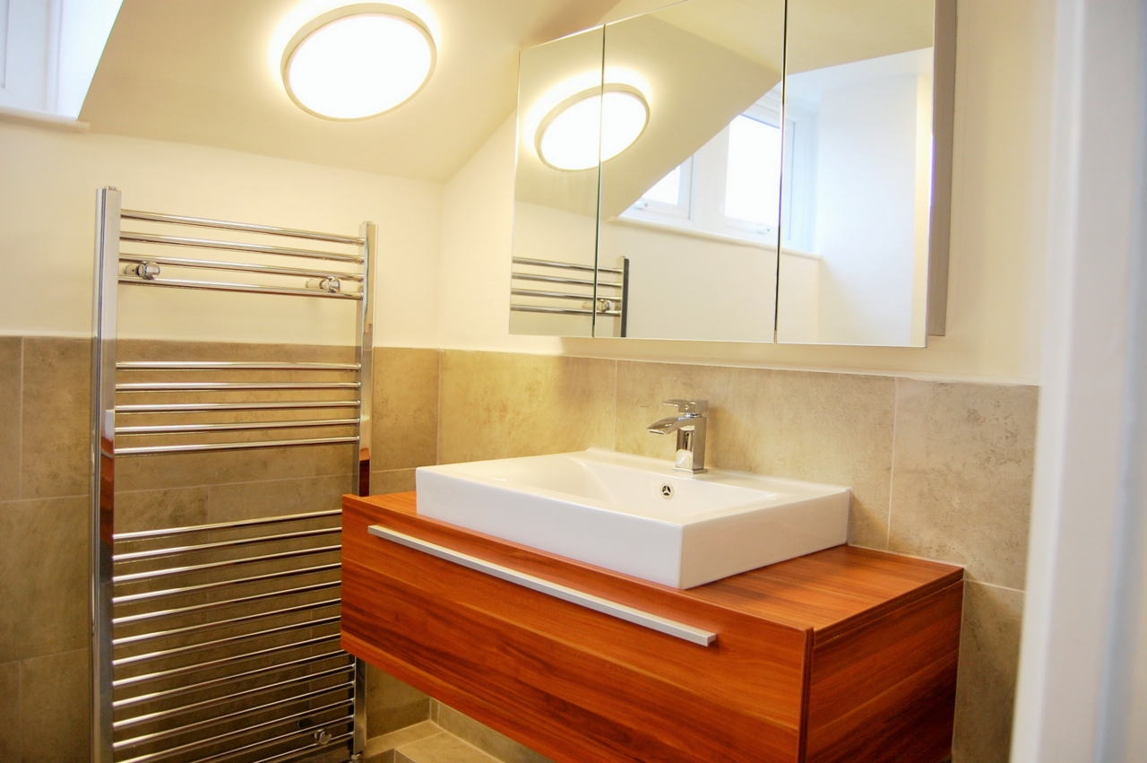 Property in Hoskins Close, London, E16 3RU