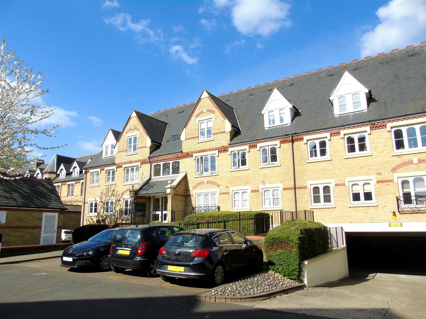 Coopers Estate Agents Watford Sales & Lettings Agents