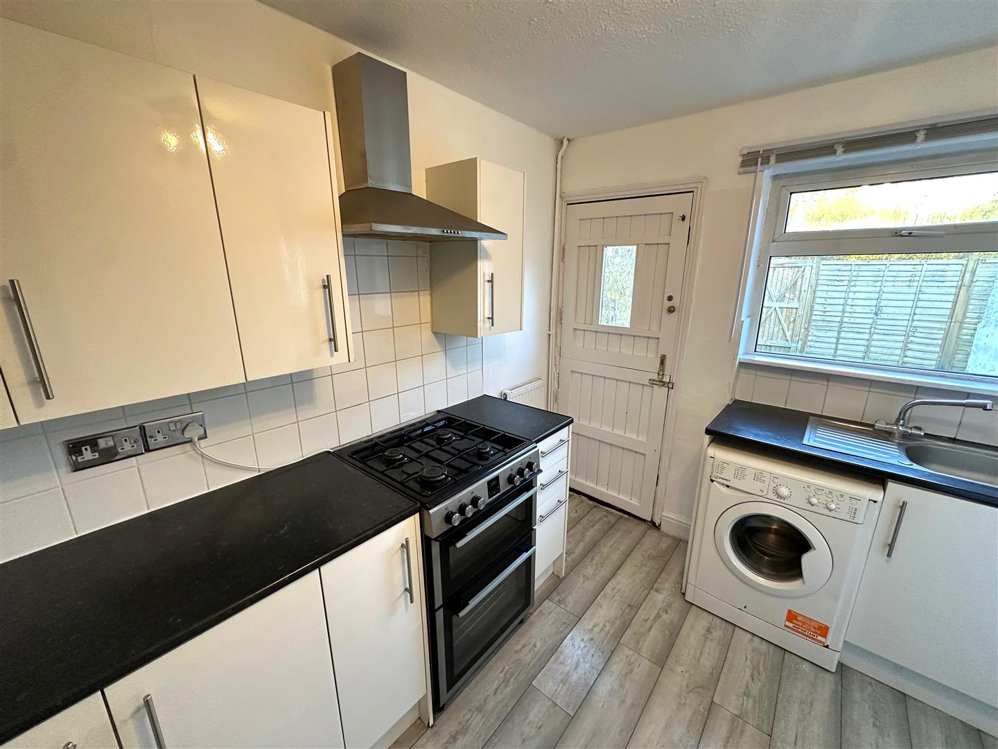 Leavesden Road, Watford