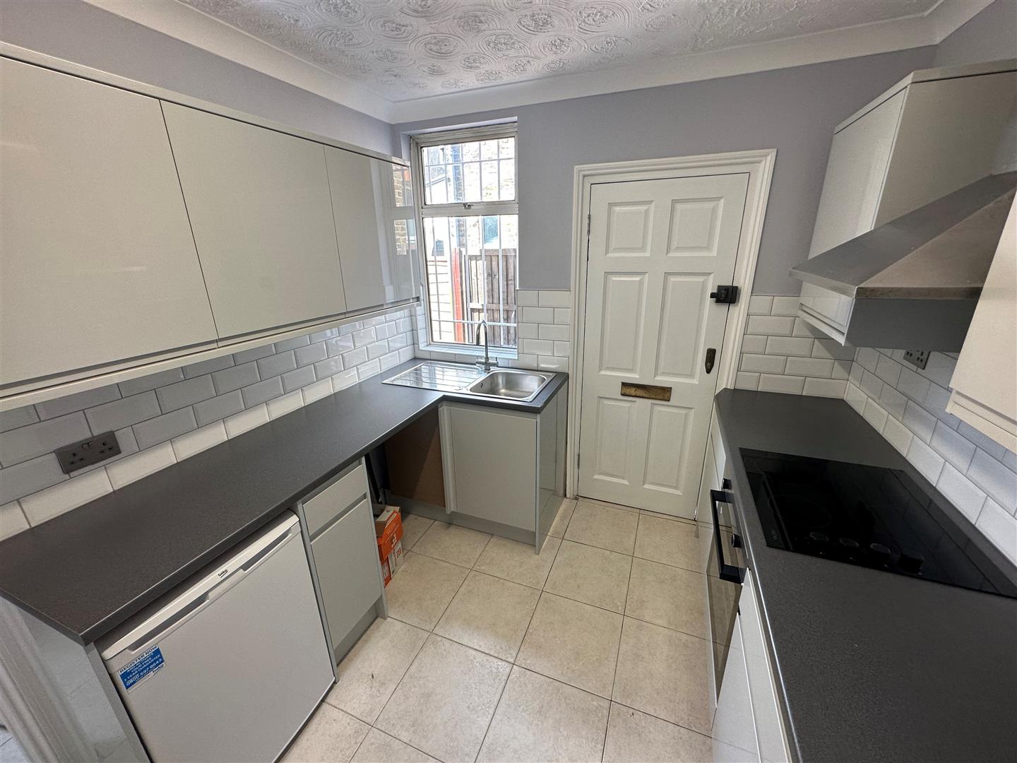 Harwoods Road, Watford