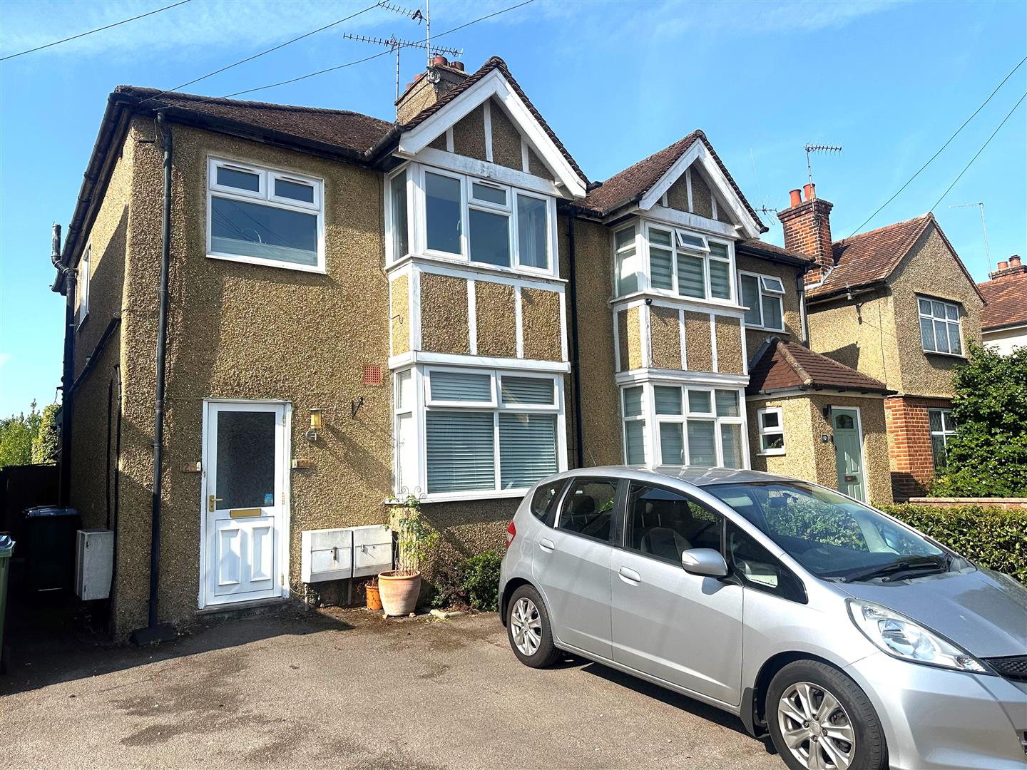 Third Avenue, Watford