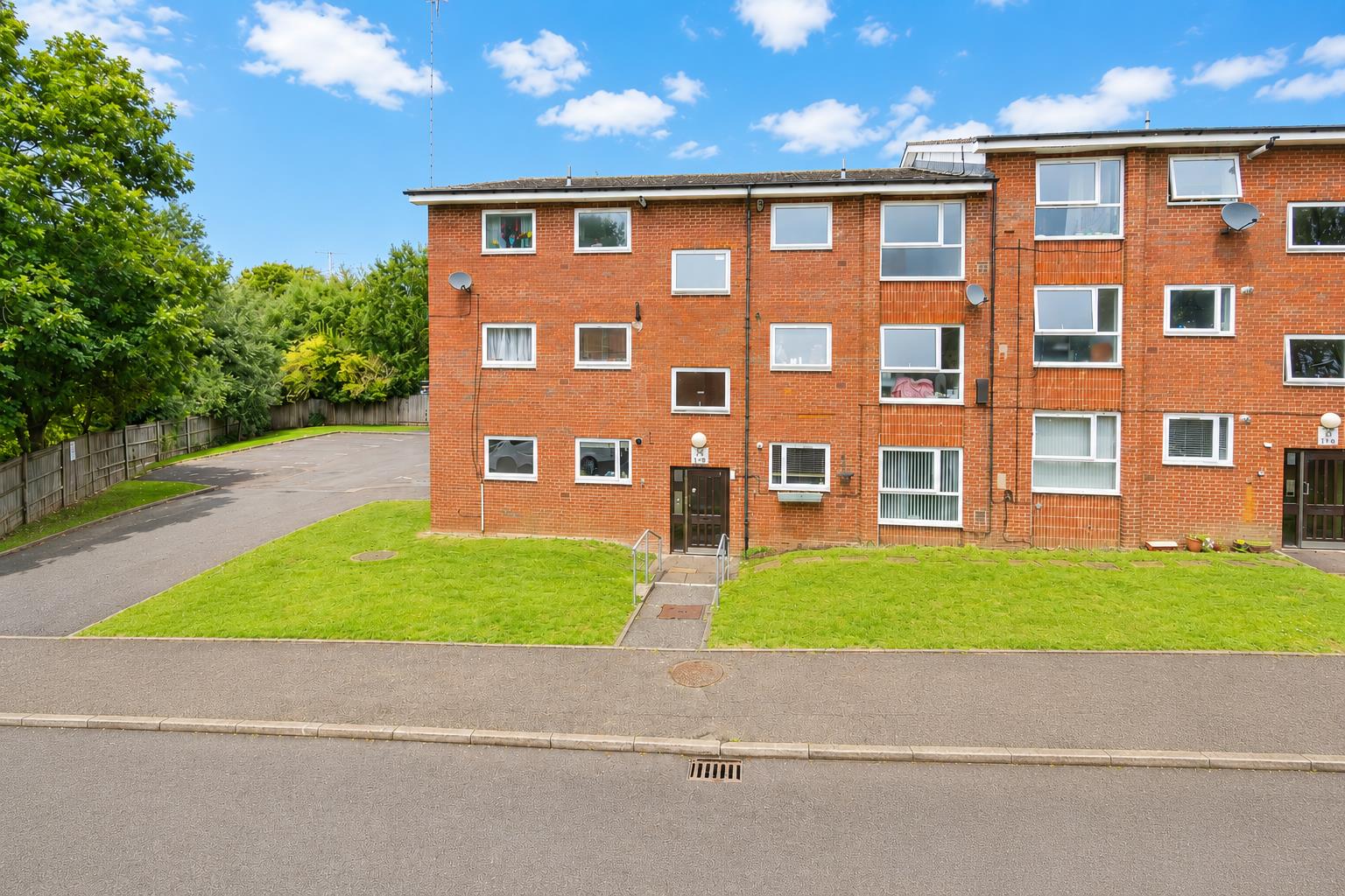Bushey Grove Road, Bushey