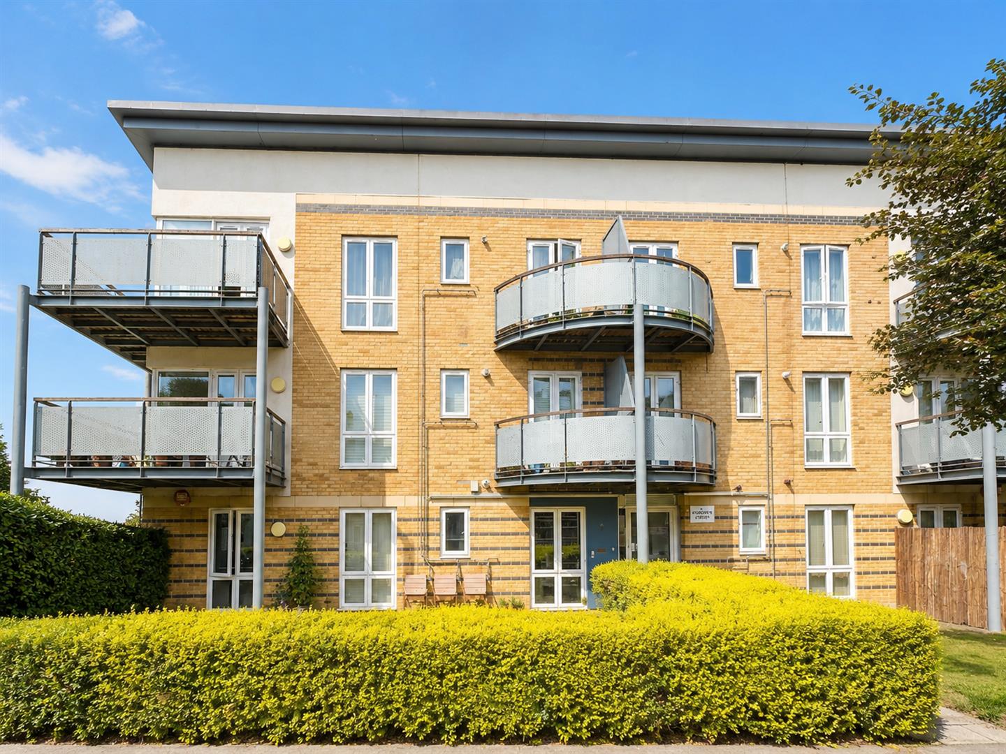 Manhattan Place, Watford