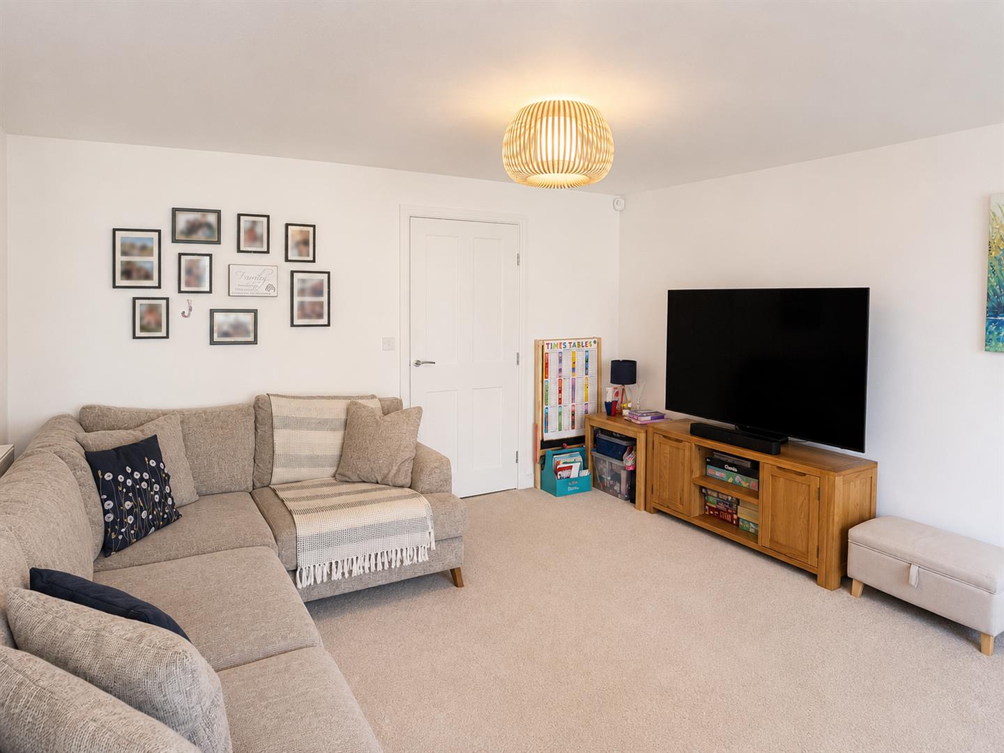 Rossway Drive, Bushey