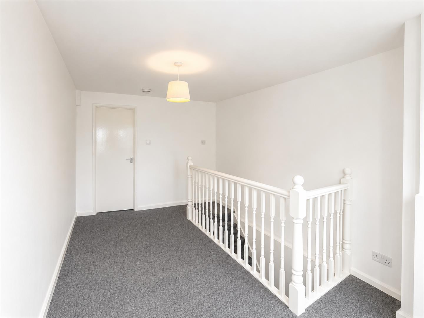 Leavesden Road, Watford