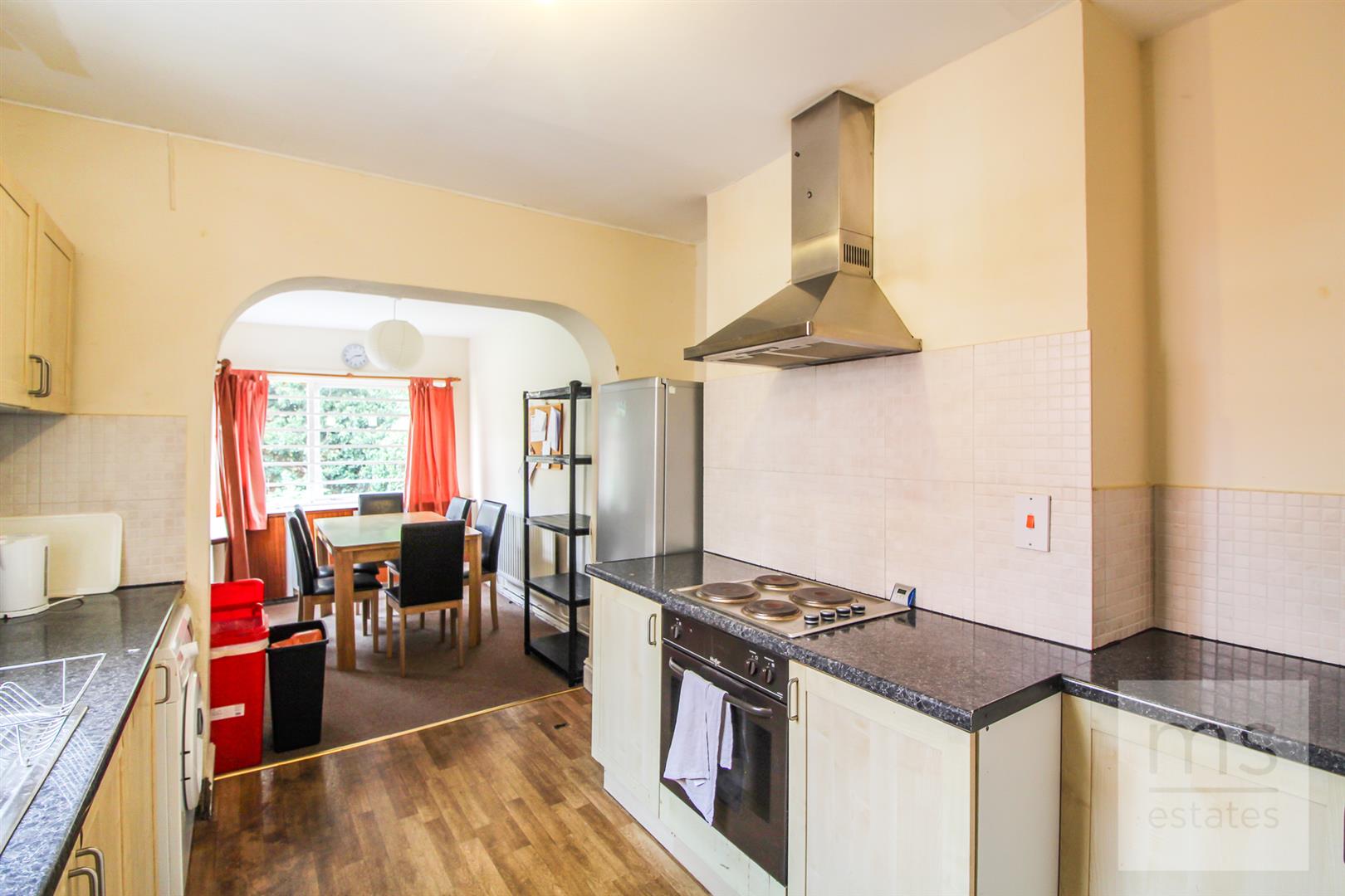 Devonshire Promenade, Nottingham, NG7 2DS