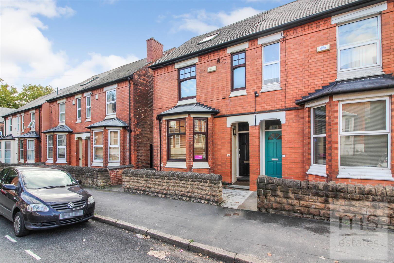 Property in Teversal Avenue, Lenton, Nottingham, Nottinghamshire, NG7 1PY