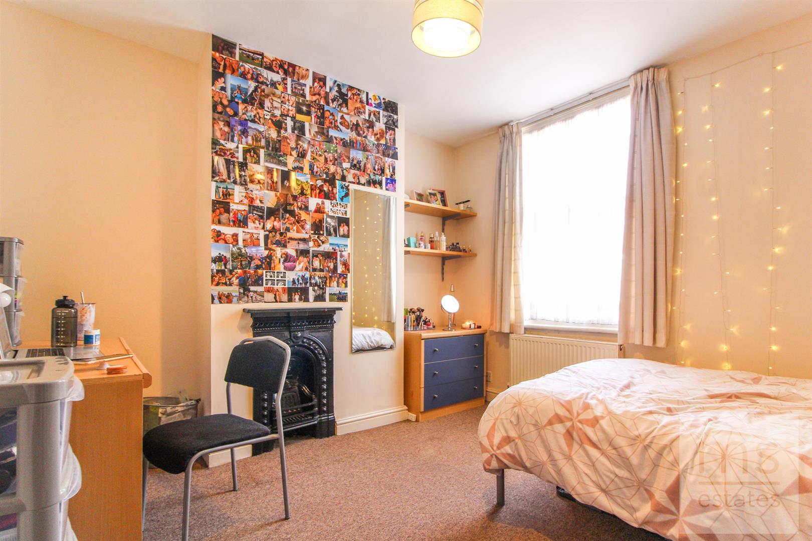 Property in Midland Avenue, Lenton, Nottingham, NG7 2FD