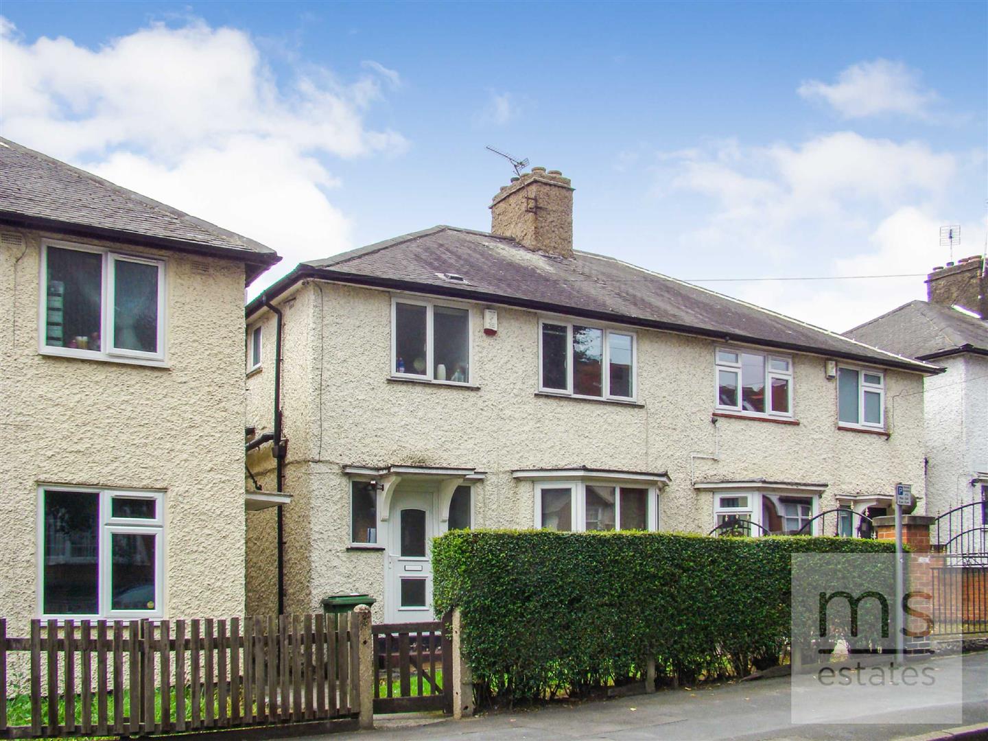 Property in Rolleston Drive, Lenton, Nottingham, Nottinghamshire, NG7 1LA