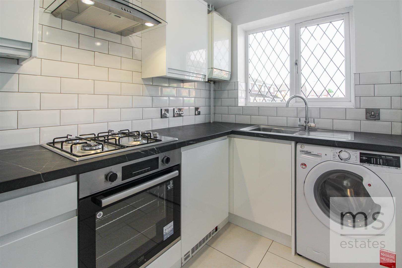 Falcon Close, Nottingham, NG7 2DL