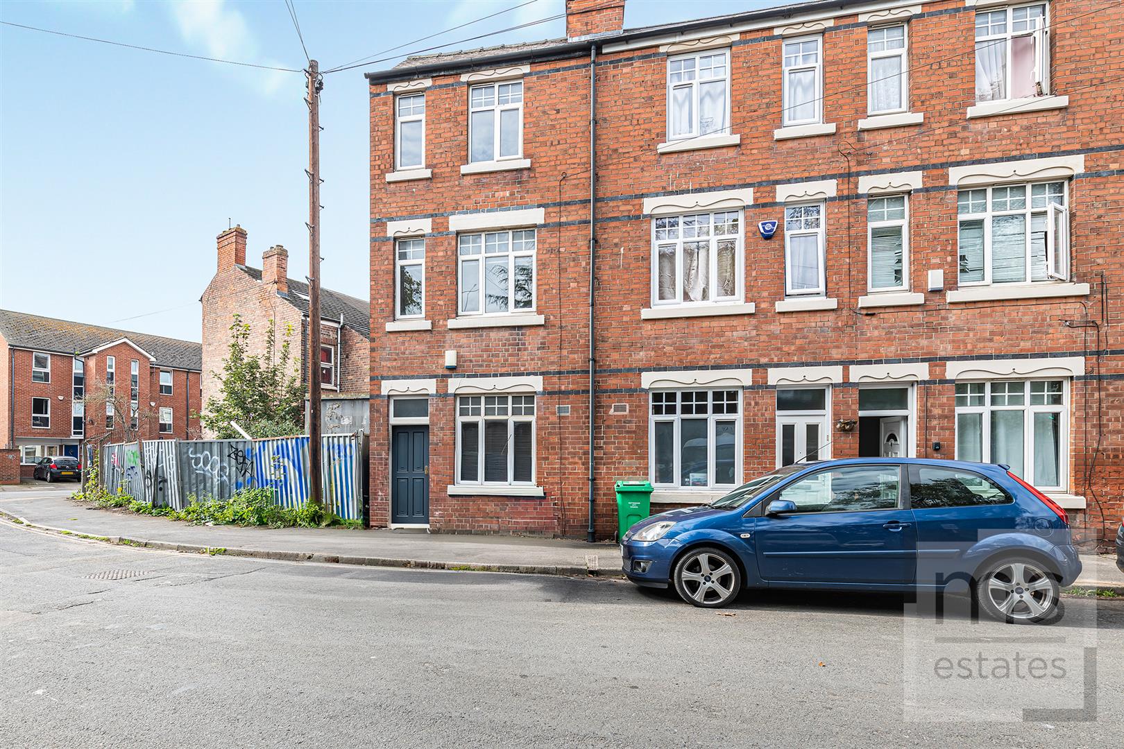 Broadholme Street, Nottingham, NG7 1HQ