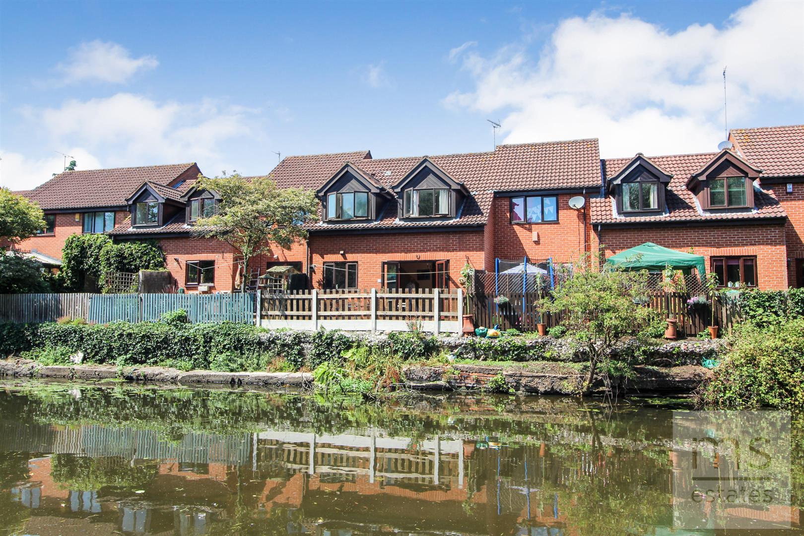 Claytons Drive, Nottingham, NG7 2PF