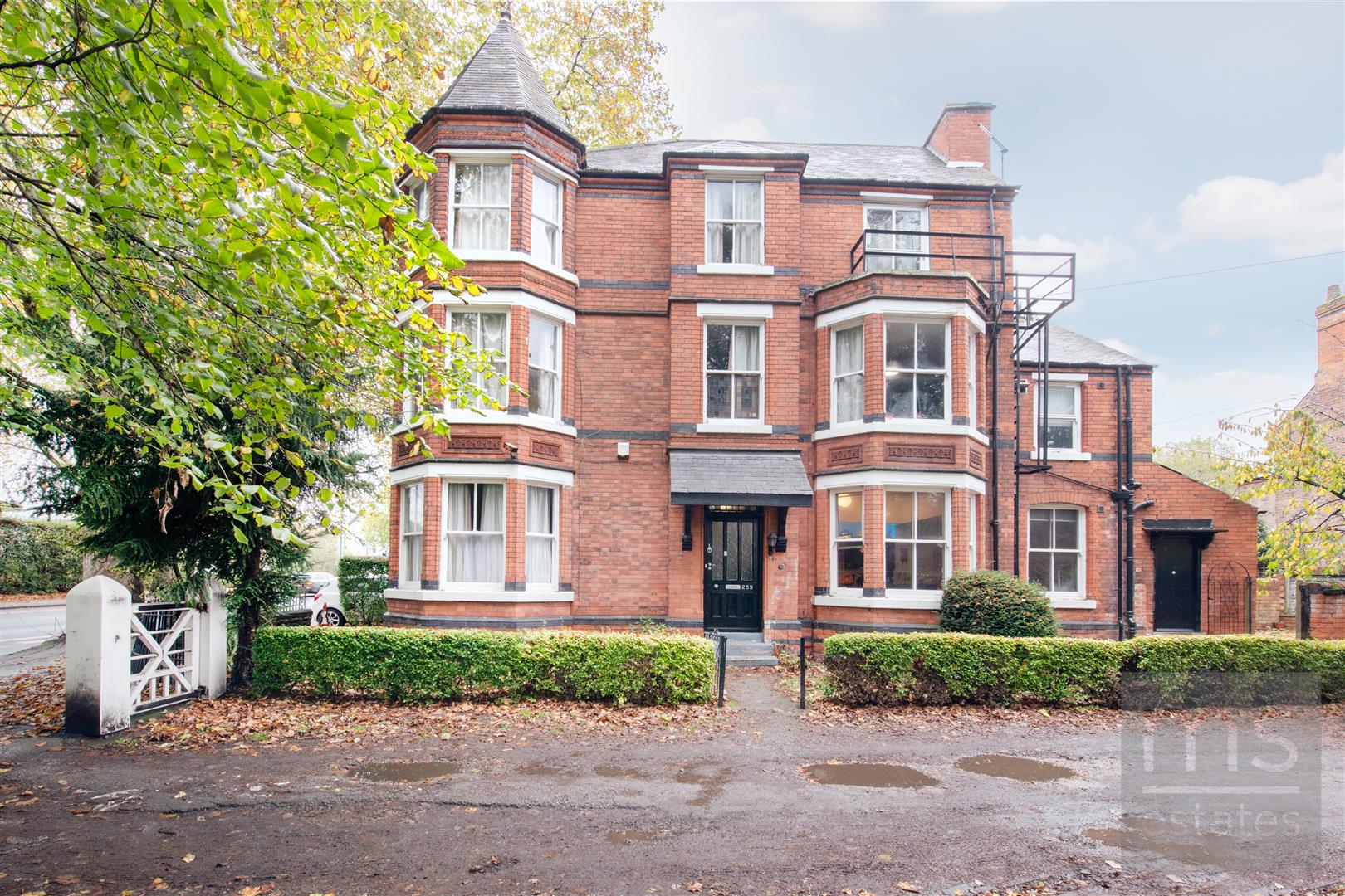 Derby Road, Nottingham, NG7 2DP