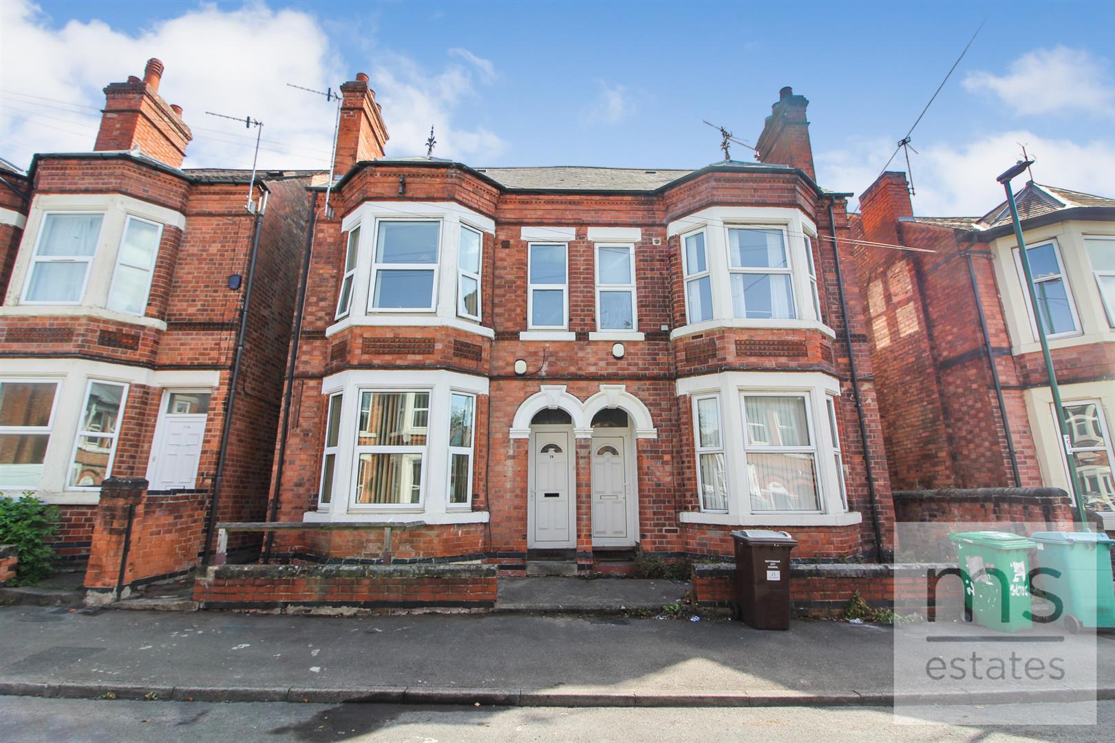 Gloucester Avenue, Nottingham, NG7 2DQ