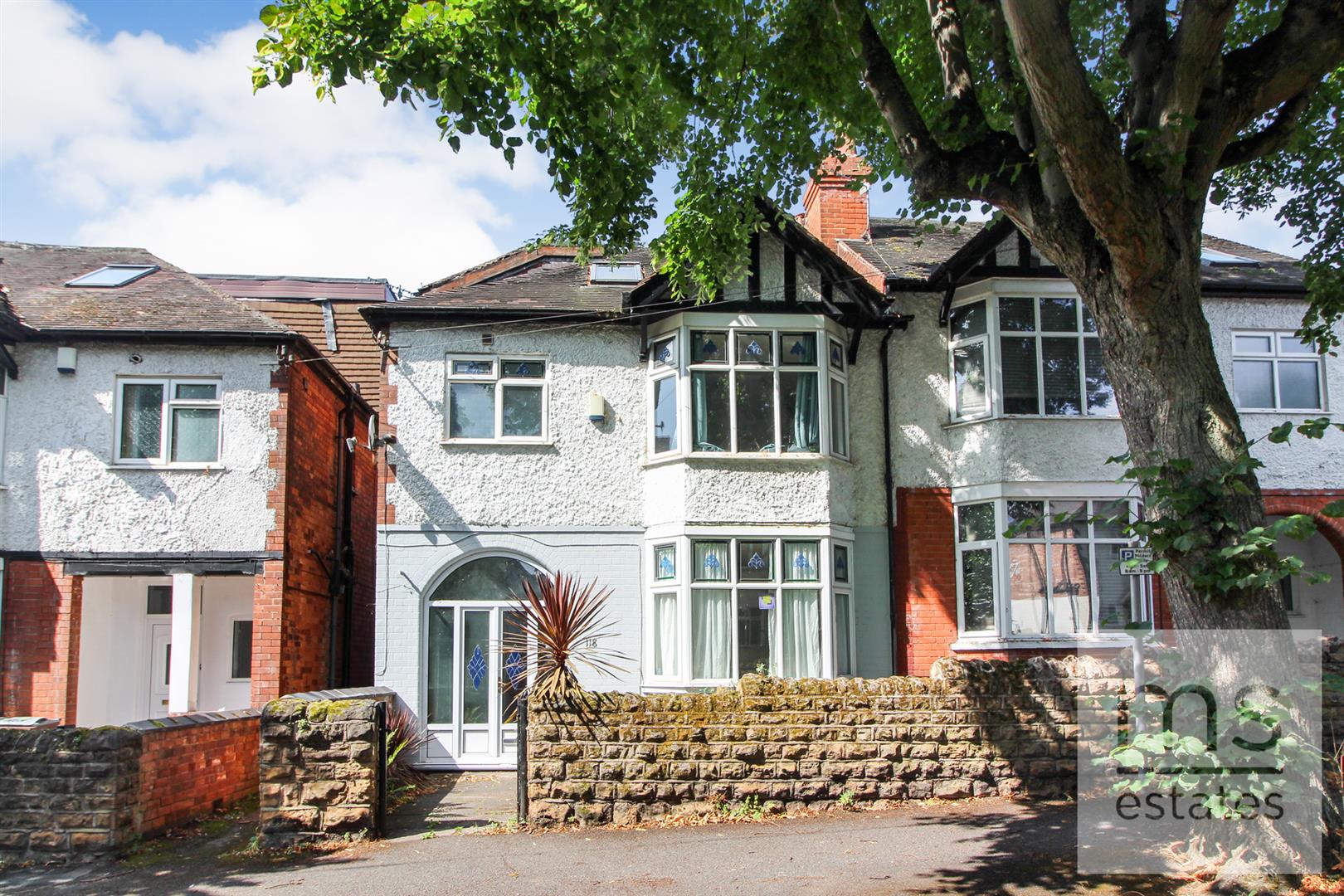 Harlaxton Drive, Nottingham, NG7 1JE