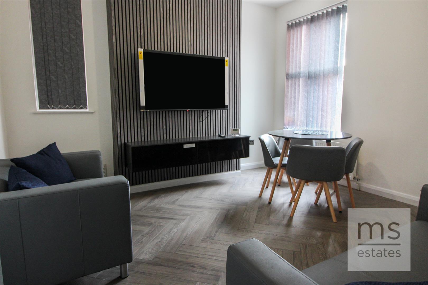 Johnson Road, Nottingham, NG7 2BX