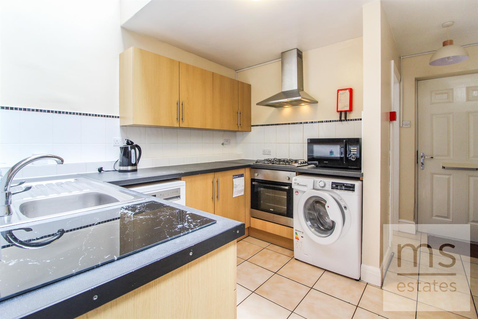 Mettham Street, Nottingham, NG7 1SH