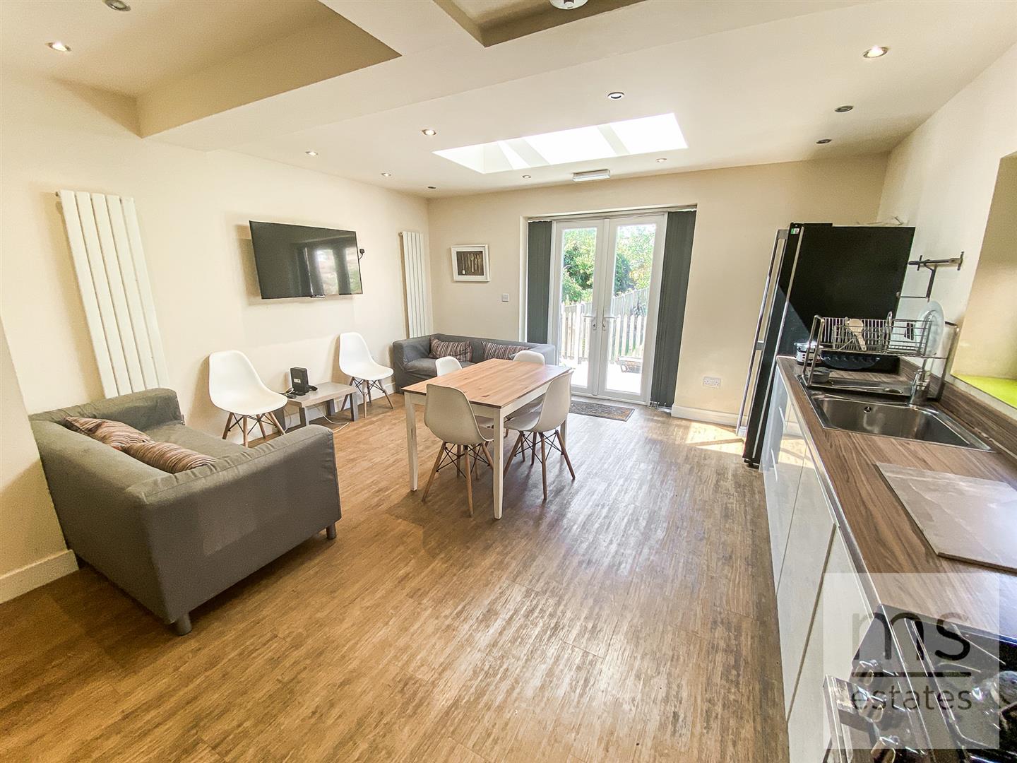 Montpelier Road, Nottingham, NG7 2JW