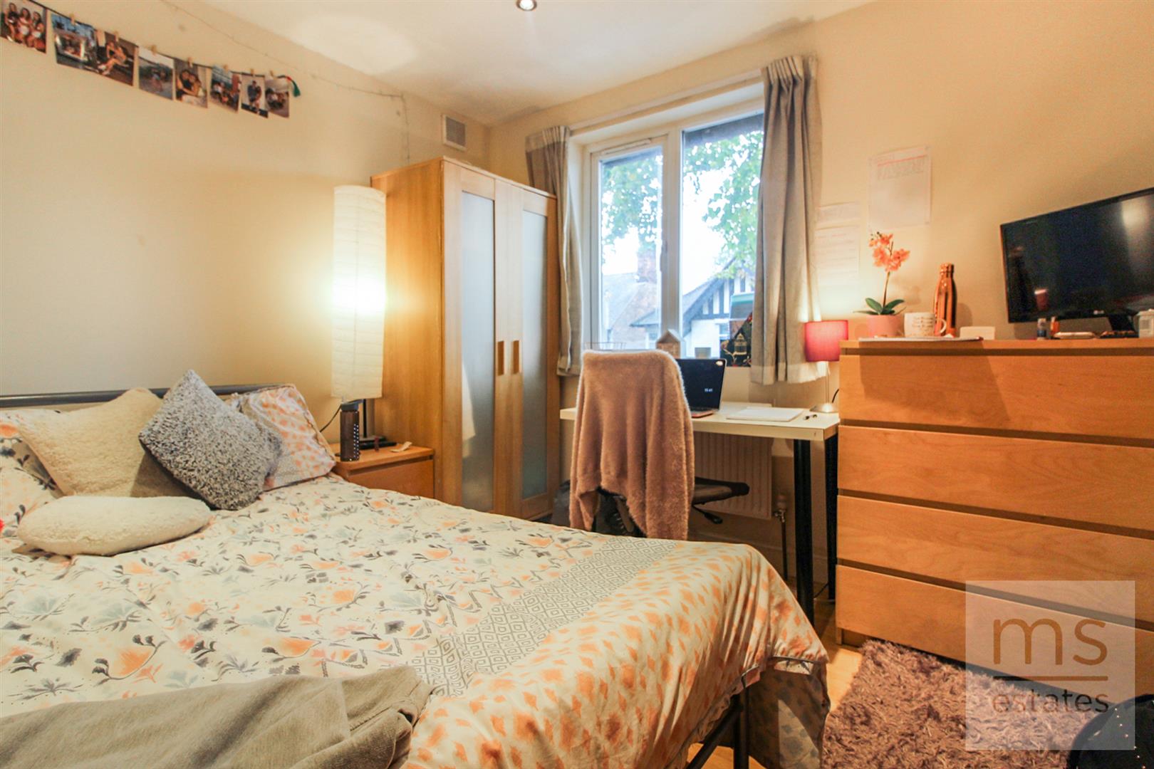 Rolleston Drive, Nottingham, NG7 1JU